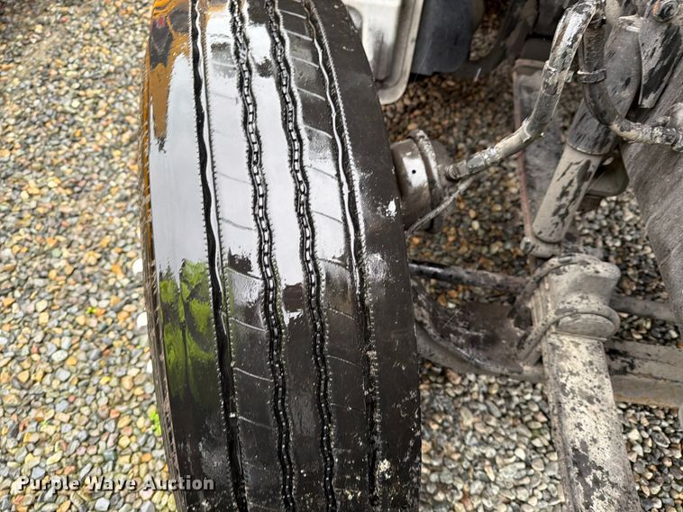 image for item YA1938 2020 Kenworth T880  vacuum truck