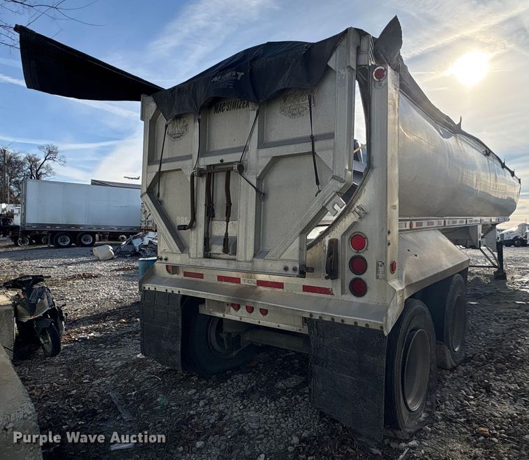 image for item YA1947 2008 MAC Mac Trailer Manufacturing end dump trailer