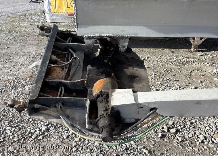 image for item YA1947 2008 MAC Mac Trailer Manufacturing end dump trailer