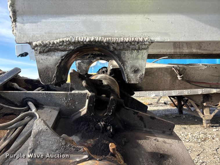 image for item YA1947 2008 MAC Mac Trailer Manufacturing end dump trailer