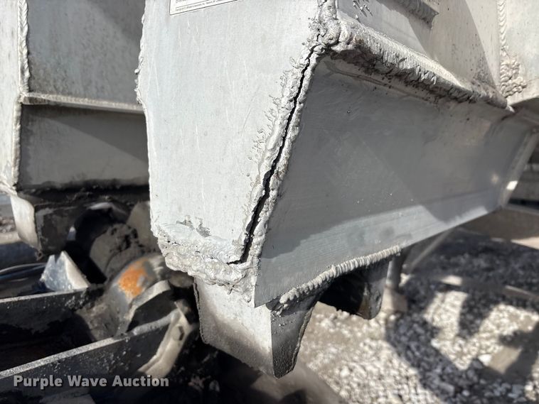 image for item YA1947 2008 MAC Mac Trailer Manufacturing end dump trailer