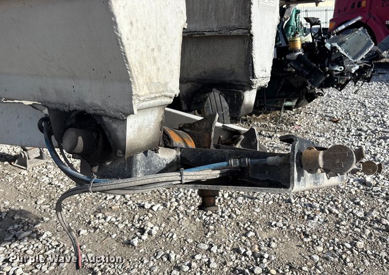 image for item YA1947 2008 MAC Mac Trailer Manufacturing end dump trailer