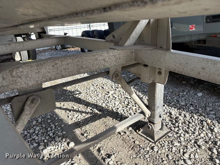 image for item YA1947 2008 MAC Mac Trailer Manufacturing end dump trailer