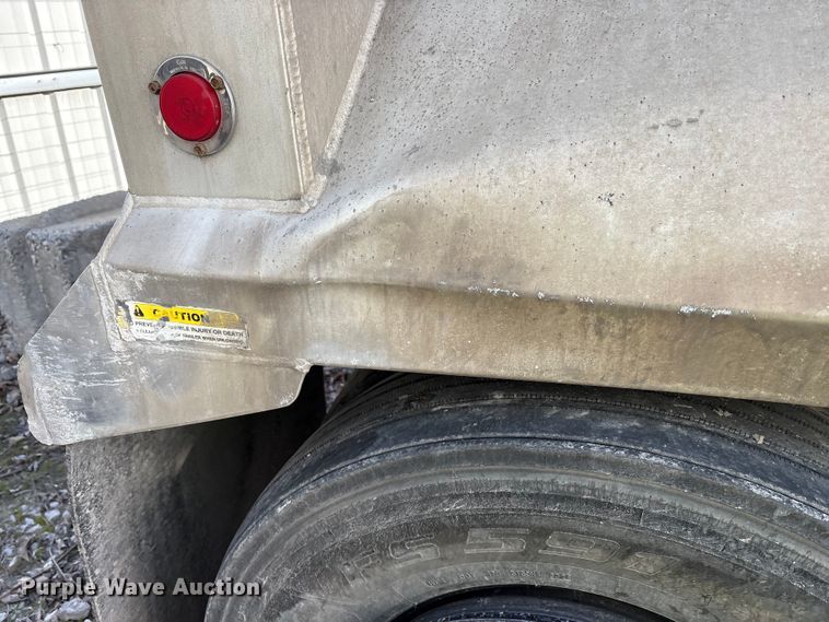 image for item YA1947 2008 MAC Mac Trailer Manufacturing end dump trailer