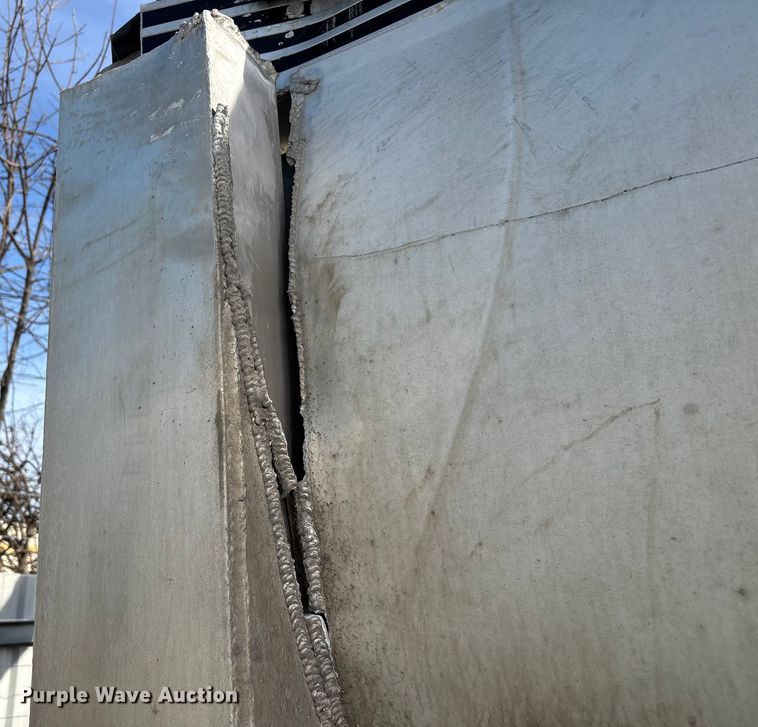 image for item YA1947 2008 MAC Mac Trailer Manufacturing end dump trailer