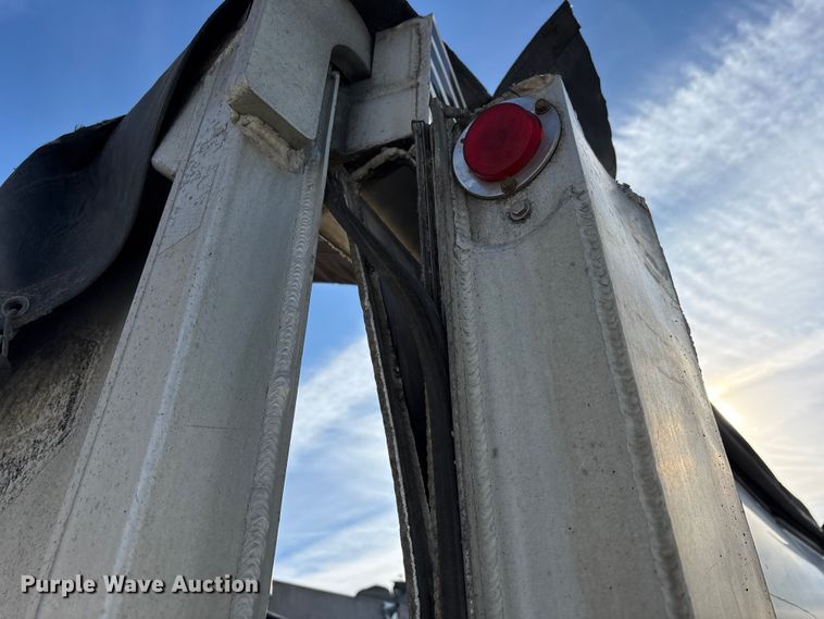 image for item YA1947 2008 MAC Mac Trailer Manufacturing end dump trailer