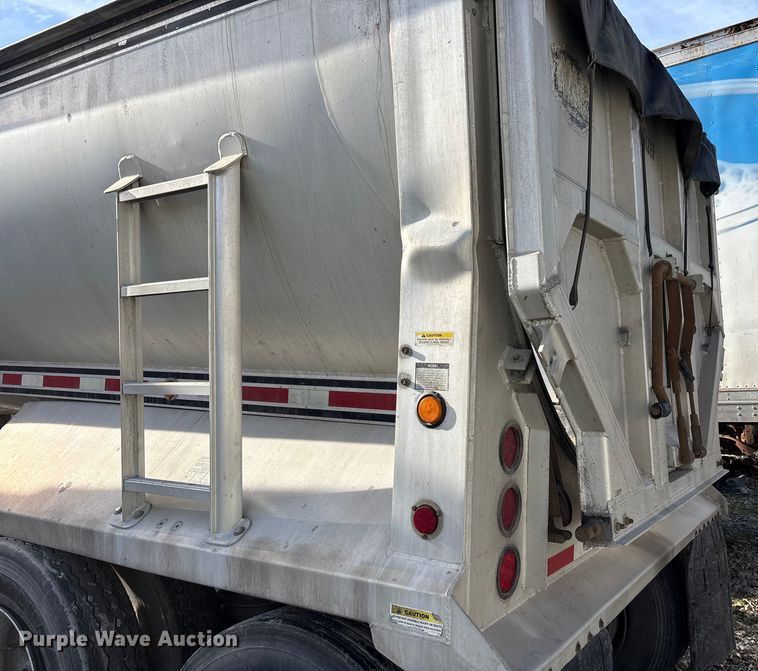 image for item YA1947 2008 MAC Mac Trailer Manufacturing end dump trailer
