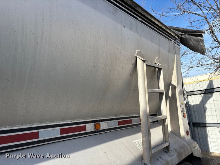 image for item YA1947 2008 MAC Mac Trailer Manufacturing end dump trailer