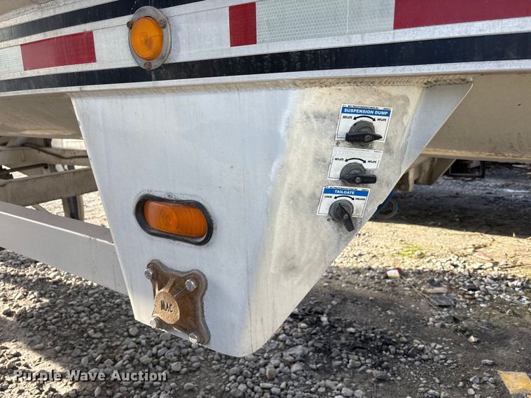 image for item YA1947 2008 MAC Mac Trailer Manufacturing end dump trailer
