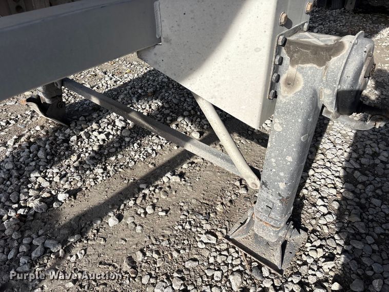 image for item YA1947 2008 MAC Mac Trailer Manufacturing end dump trailer