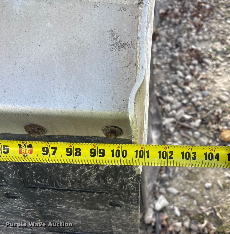 image for item YA1947 2008 MAC Mac Trailer Manufacturing end dump trailer