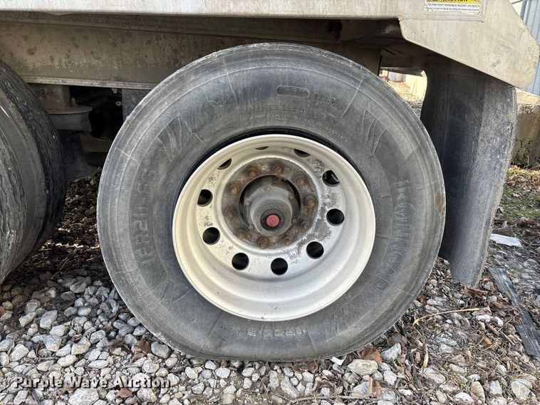 image for item YA1947 2008 MAC Mac Trailer Manufacturing end dump trailer