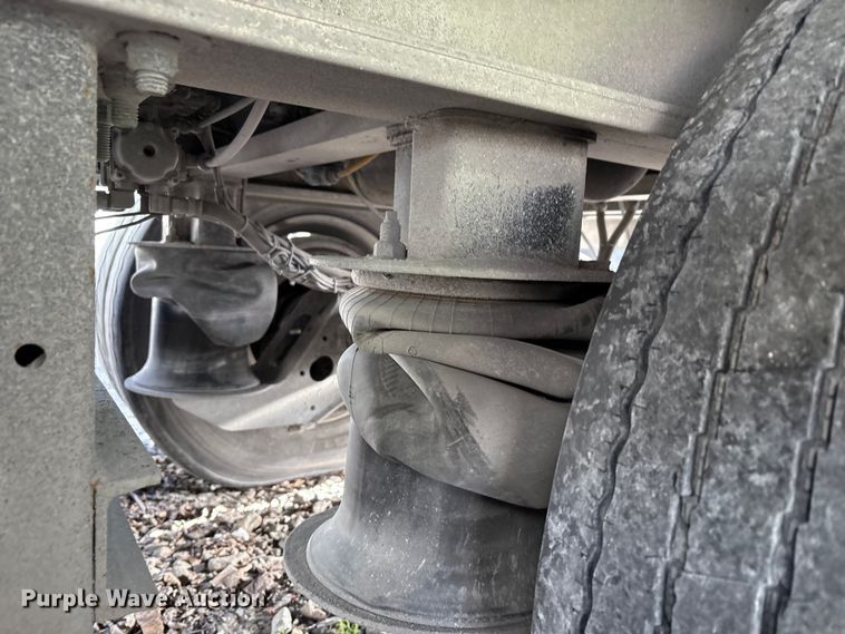 image for item YA1947 2008 MAC Mac Trailer Manufacturing end dump trailer