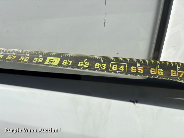 image for item YA1955 2022 Volvo VNL semi truck