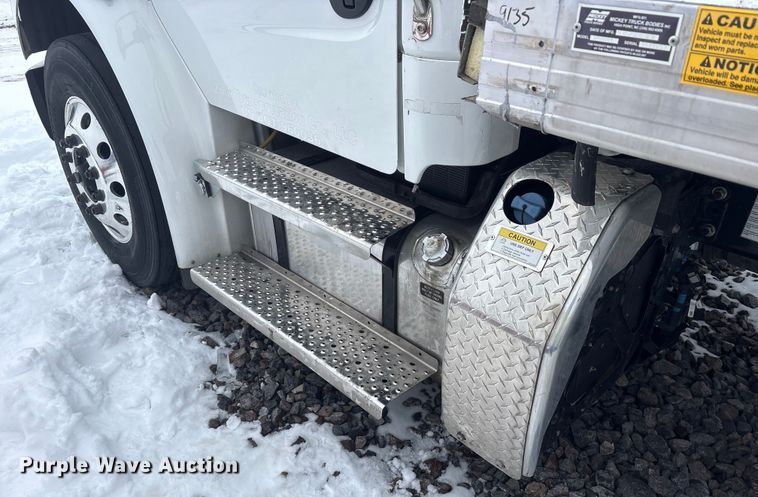 image for item YA2019 2024 Freightliner Business Class M2 box truck