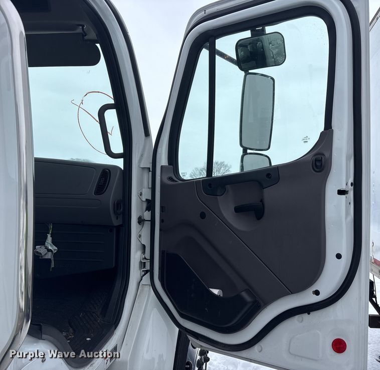 image for item YA2019 2024 Freightliner Business Class M2 box truck