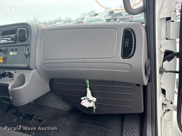 image for item YA2019 2024 Freightliner Business Class M2 box truck