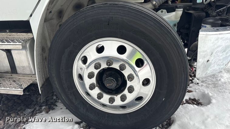 image for item YA2019 2024 Freightliner Business Class M2 box truck