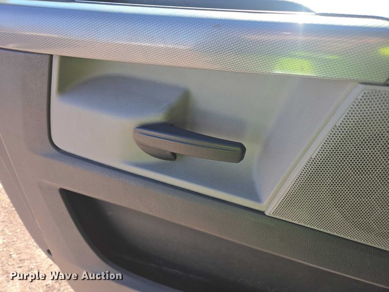 image for item YA2093 2020 Freightliner Cascadia semi truck