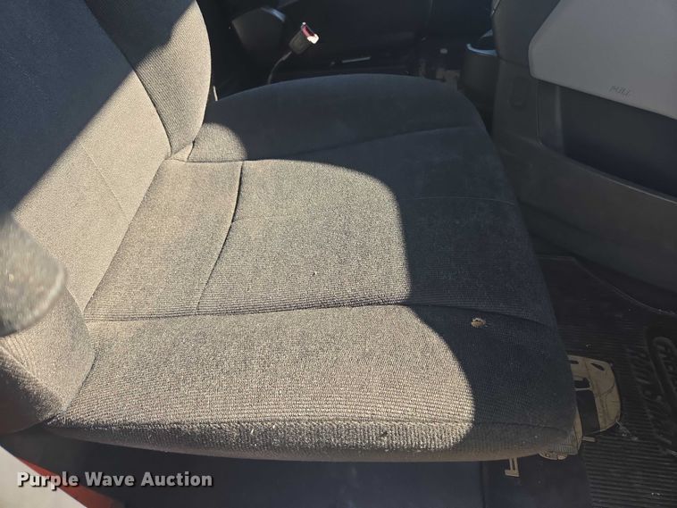 image for item YA2093 2020 Freightliner Cascadia semi truck