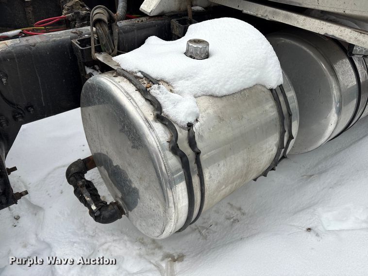 image for item YA2161 2024 Western Star 49X semi truck