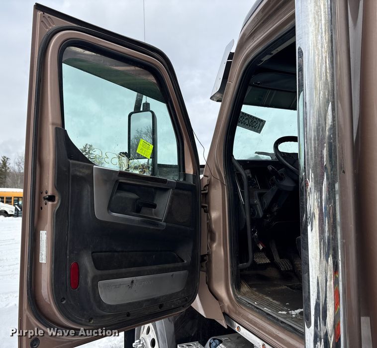 image for item YA2161 2024 Western Star 49X semi truck