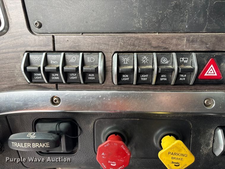 image for item YA2161 2024 Western Star 49X semi truck