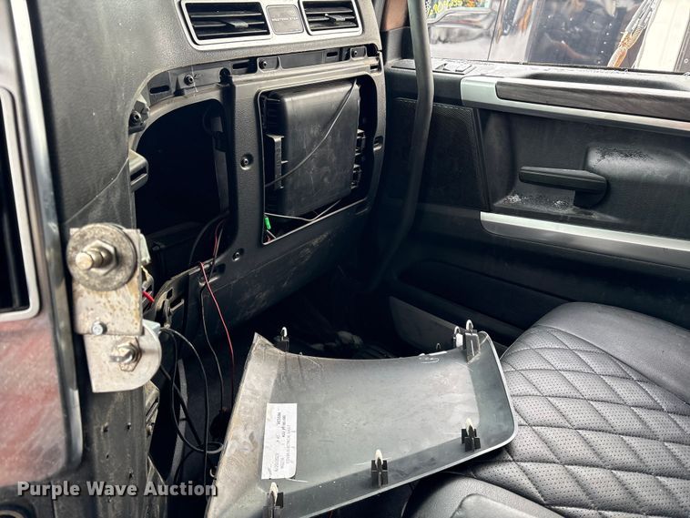 image for item YA2161 2024 Western Star 49X semi truck