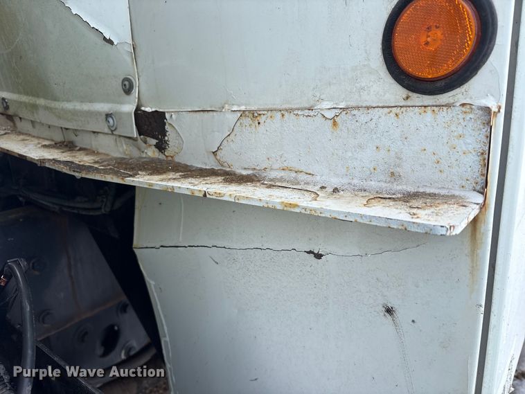 image for item YA2173 2019 International 7300 digger derrick truck