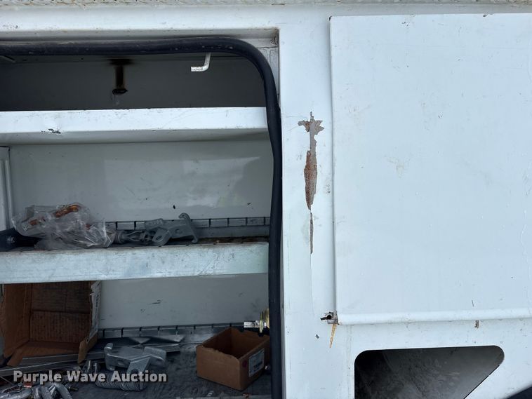 image for item YA2173 2019 International 7300 digger derrick truck