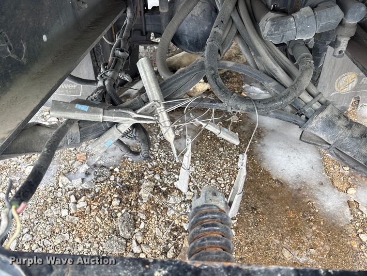 image for item YA2173 2019 International 7300 digger derrick truck