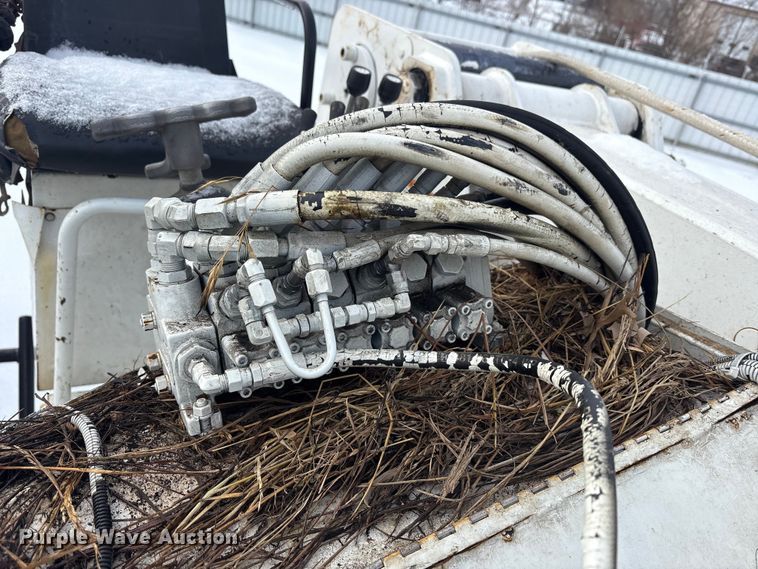 image for item YA2173 2019 International 7300 digger derrick truck