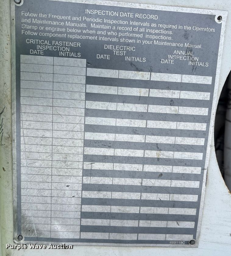 image for item YA2173 2019 International 7300 digger derrick truck