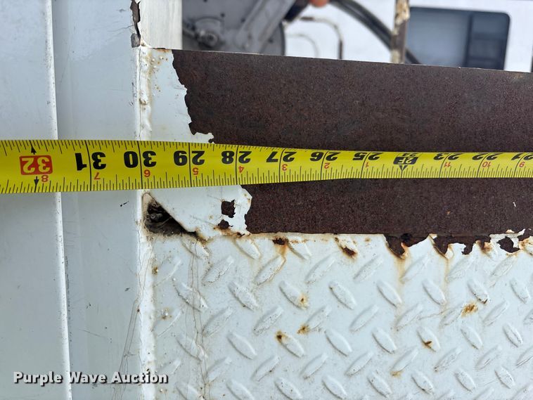 image for item YA2173 2019 International 7300 digger derrick truck