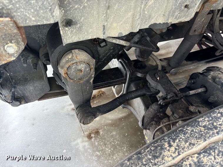 image for item YA2173 2019 International 7300 digger derrick truck