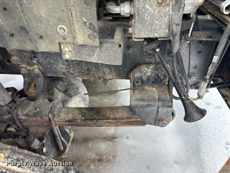 image for item YA2173 2019 International 7300 digger derrick truck