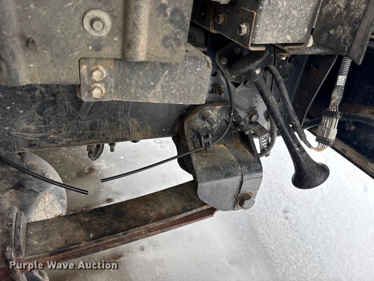 image for item YA2173 2019 International 7300 digger derrick truck