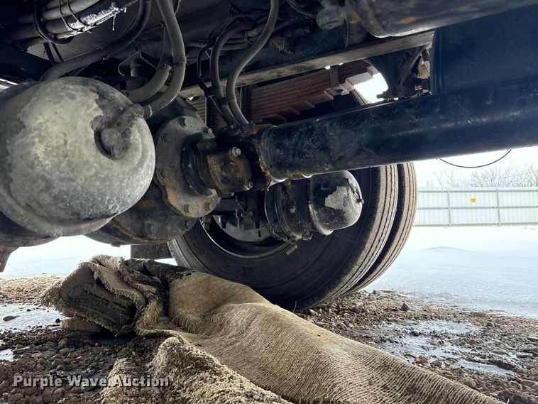 image for item YA2173 2019 International 7300 digger derrick truck