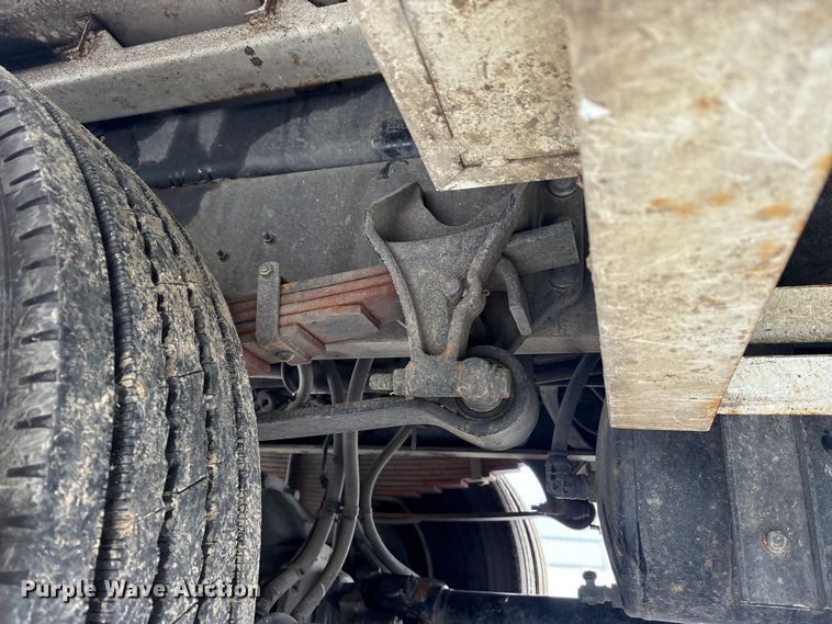 image for item YA2173 2019 International 7300 digger derrick truck