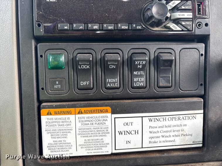 image for item YA2173 2019 International 7300 digger derrick truck