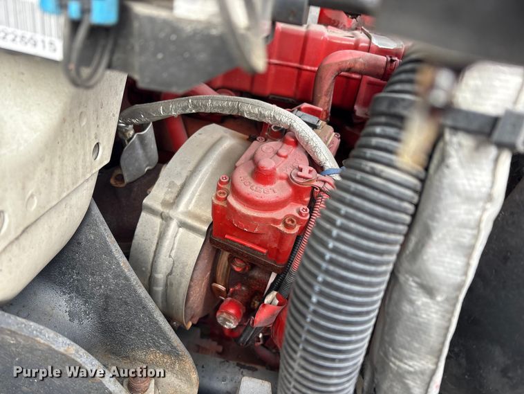 image for item YA2173 2019 International 7300 digger derrick truck