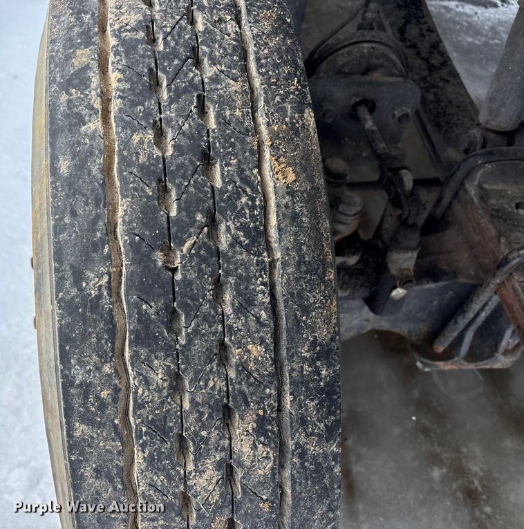 image for item YA2173 2019 International 7300 digger derrick truck