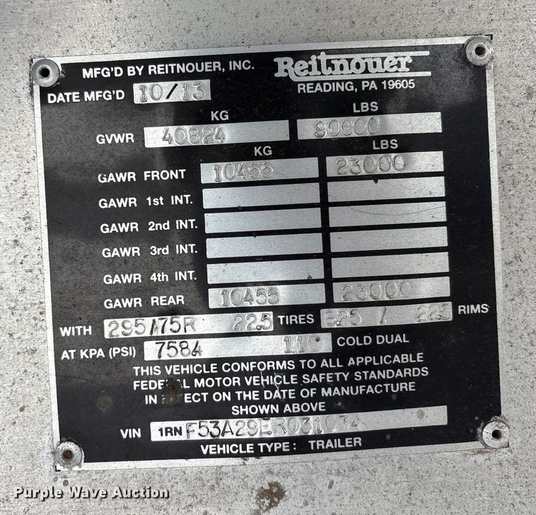 image for item YA2177 2014 Reitnouer Reitnouer Inc flatbed trailer