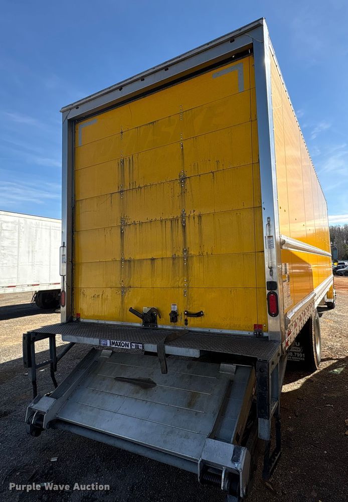 image for item YA2245 2019 Freightliner Business Class M2 box truck