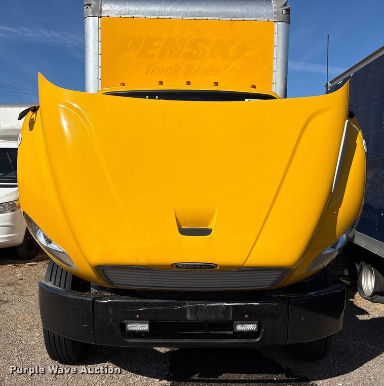 image for item YA2245 2019 Freightliner Business Class M2 box truck