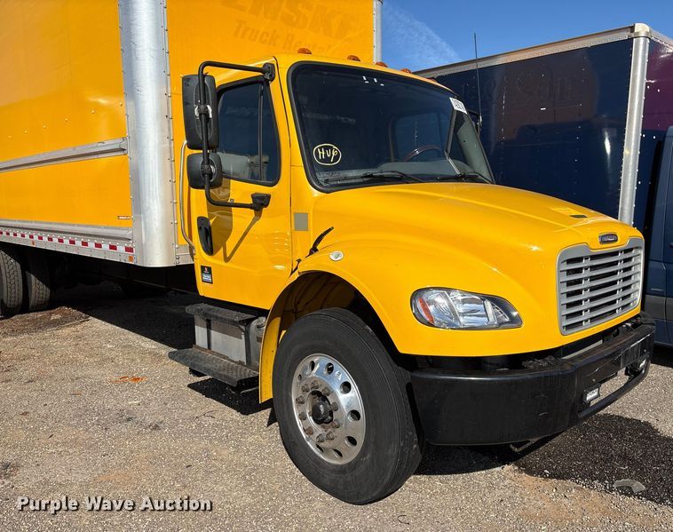 image for item YA2245 2019 Freightliner Business Class M2 box truck