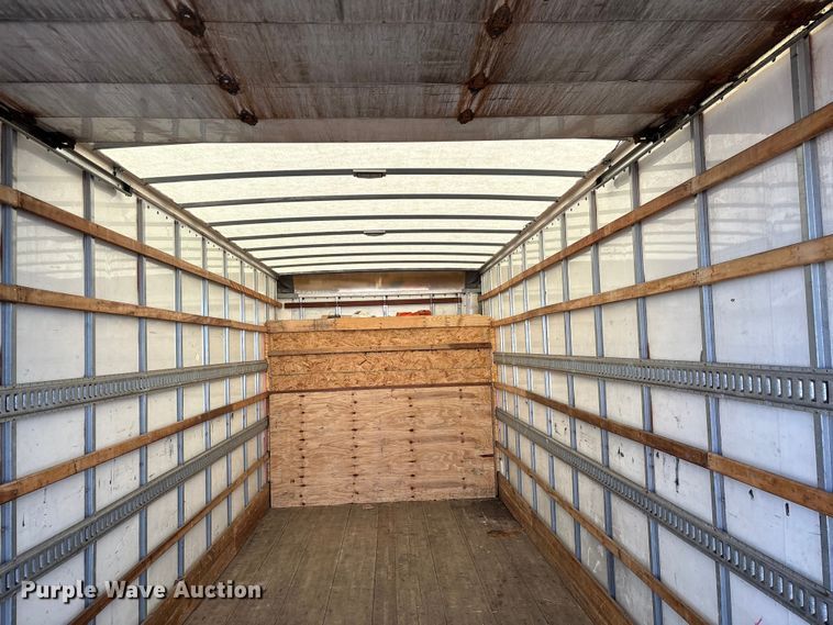 image for item YA2245 2019 Freightliner Business Class M2 box truck