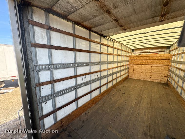 image for item YA2245 2019 Freightliner Business Class M2 box truck