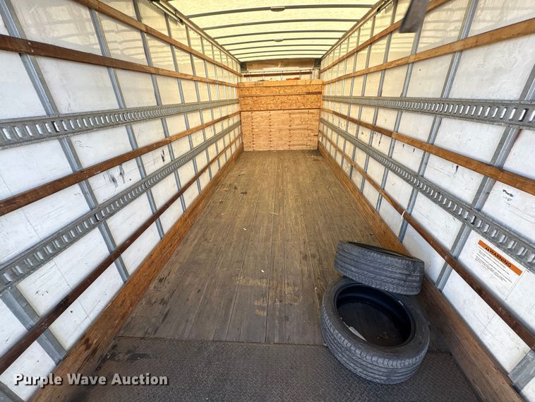 image for item YA2245 2019 Freightliner Business Class M2 box truck