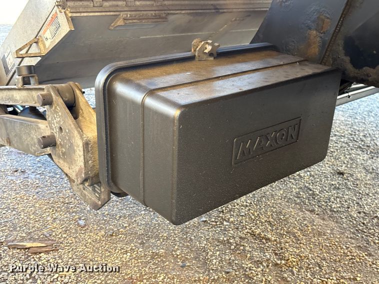 image for item YA2245 2019 Freightliner Business Class M2 box truck